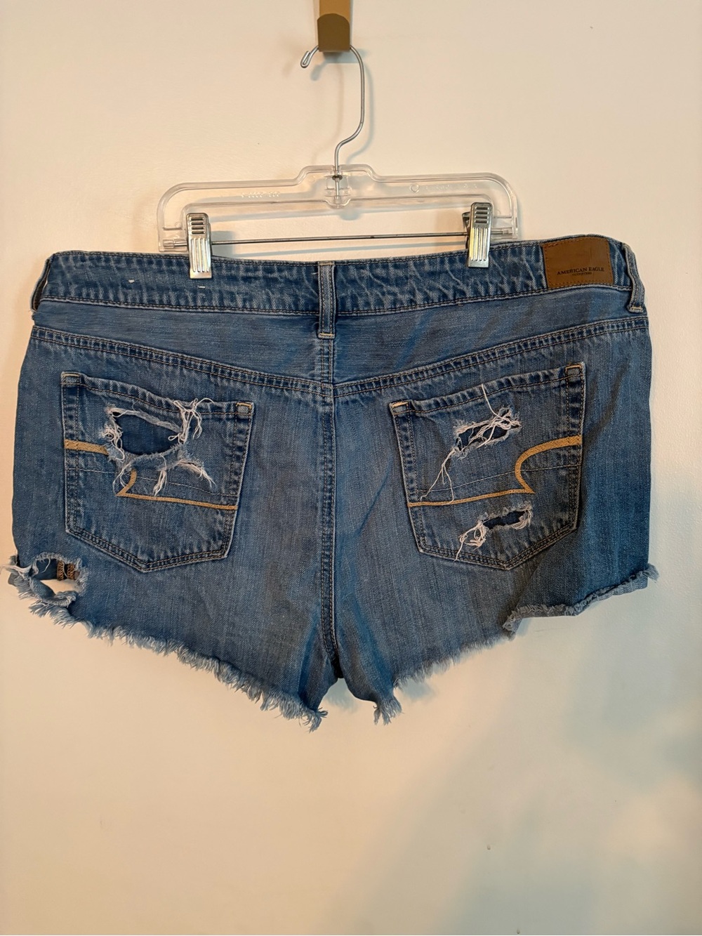 AE denim shorts - Picture 5 of 9